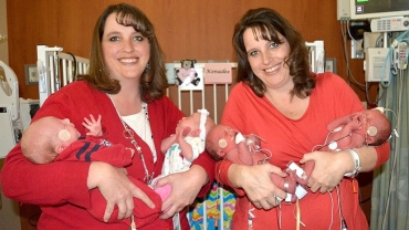 Twin Sisters Give Birth to Second Sets of Twins