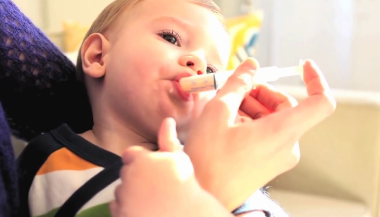 Tips for Giving Oral Medications to Babies