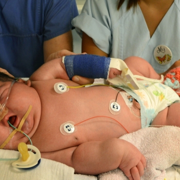 Mother Gives Birth to 13.47 Pound Girl in Germany