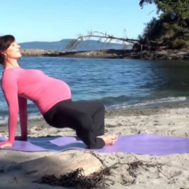 Mamachi Flow Prenatal Class: Evening Practice